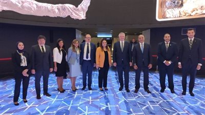 مستشار الأمن القومي بالمجر يزور متحف الحضارة