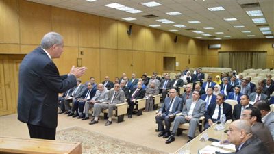 وزير التموين يوجه مديري المديريات بتسيير حملات للتأكد من جودة إنتاج الخبز المدعم