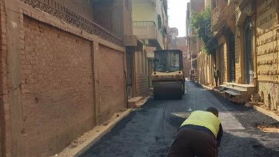 محافظ المنوفية يتابع مشروعات رصف الطرق بالخطة الاستثمارية 