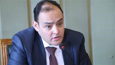 هاشتاج يطالب بإقالة رئيس 