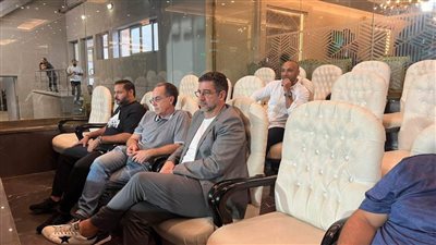 فيتوريا يتابع مباراة الزمالك وزد بالدوري 