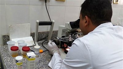 10 آلاف مواطن يتلقون خدمة طبية وعلاجًا بالمجان خلال 9 قوافل طبية