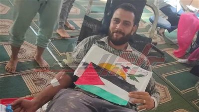أهالي قرية شما يتسابقون للتبرع بالدم لدعم الأشقاء في غزة
