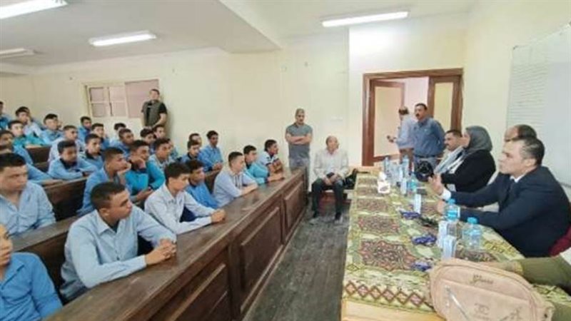 حملات بالمدارس للتوعية