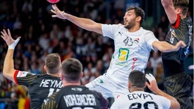 ختام البطولتين الإفريقية والعربية للسباحة بالزعانف وعودة منتخبي الهوكي واليد