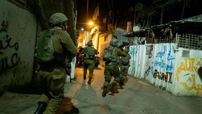 عاجل.. جيش الاحتلال يقتحم الخليل ويشن حملة مداهمات