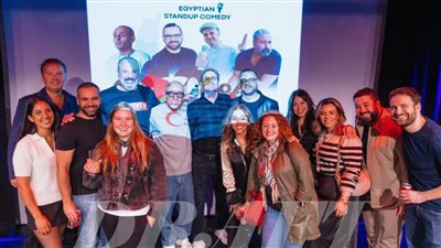 ستاند أب كوميدي مصري في قلب لندن لدعم مساعدات الهلال الأحمر لفلسطين