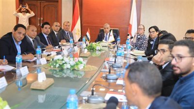 محافظ سوهاج يترأس اجتماع وفد بعثة البنك الدولي والمكتب التنسيقي لبرنامج التنمية المحلية بصعيد مصر 