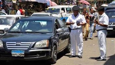 تحرير 2216 مخالفة عدم تركيب الملصق الإلكتروني ورفع 47 سيارة ودراجة متهالكة