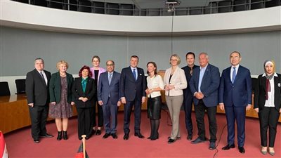   وزير السياحة والآثار يتوجه في زيارة قصيرة للعاصمة الألمانية برلين