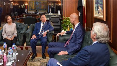 محافظ الإسكندرية يودع قنصل عام فرنسا 