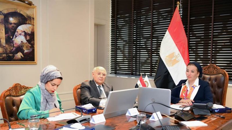 وزيرة البيئة وونظيرها