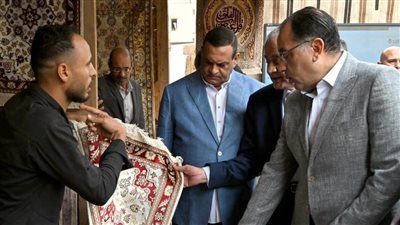 مصطفى مدبولي رئيس الوزراء يتفقد معرض 