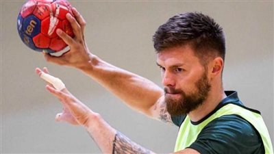 الخليج السعودي يفقد محترفه الصربي نيمانيا أمام الأهلي بمونديال الأندية