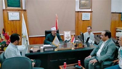 رئيس منطقة سوهاج الأزهرية يستقبل وكيل وزارة الصحة لبحث أوجه التعاون المشترك