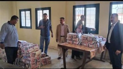 بسعر 27 جنيهًا.. قوافل تموينية لبيع السكر للمواطنين بأسعار مخفضة بقرى المنيا