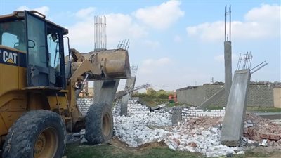 إزالة 83 حالة تعدٍ على الأراضي الزراعية وأملاك الدولة بالبحيرة