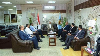 مستشفى سوهاج الجامعي الجديد تقدم خدماتها العلاجية والطبية لمطار سوهاج الدولي