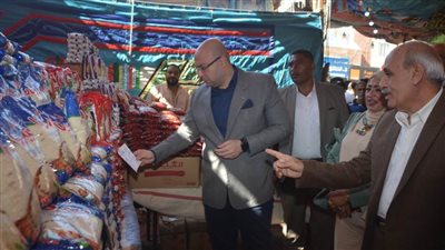 تخفيضات 25% فى معرض سلع سمسطا ببني سويف