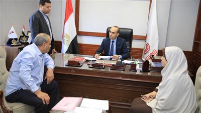 185 مواطنًا يعرضون مطالبهم وشكواهم خلال اللقاء الجماهيري بسوهاج