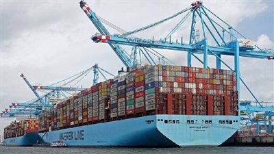 ميناء دمياط يتداول 38 سفينة للحلويات والبضائع العامة