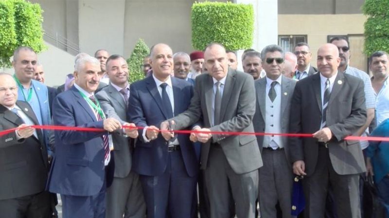 د. علاء عزوز خلال