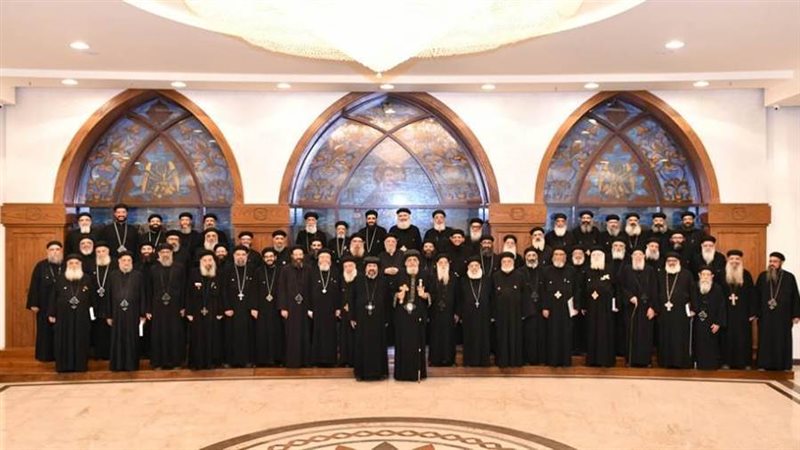 البابا يستقبل كهنة