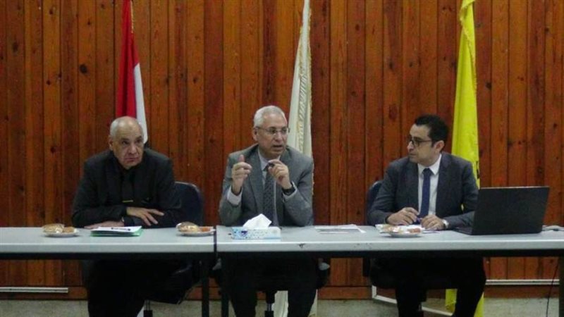 رئيس جامعة المنيا