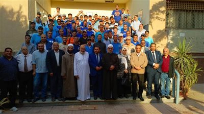 رئيس جامعة الأزهر يتابع أعمال التجهيز والإعداد لقافلة المساعدات الإنسانية للأشقاء في غزة