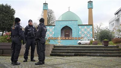 عاجل.. الشرطة الألمانية تفتش 54 موقعًا إسلاميًا وسط مخاوف على حياة اليهود