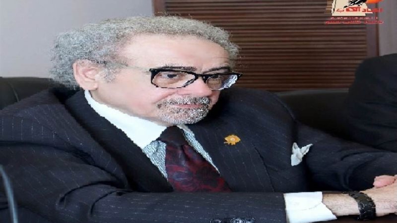 الدكتور علاء عبد