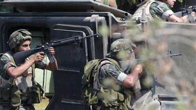 لبنان.. تبادل لإطلاق النار بين دورية عسكرية ومطلوبين أثناء مداهمة في بعلبك