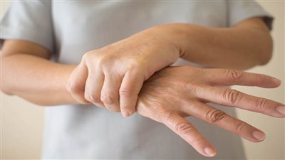 دراسة: خلايا الجلد قد تحمل مفتاحًا للكشف المبكر عن مرض 