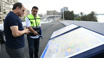 عاجل| الرئيس السيسي يتفقد أعمال تطوير عدد من الطرق والمحاور بالقاهرة الكبرى