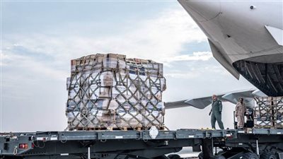 عاجل.. إقلاع 3 طائرات كويتية محملة بـ 90 طن مساعدات لـ