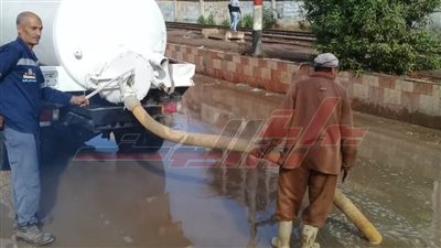 محافظ كفر الشيخ يتابع رفع مخلفات الأمطار