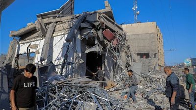 استشهاد عدد من المواطنين بينهم صحفية وإصابة آخرين في غارات إسرائيلية على قطاع غزة