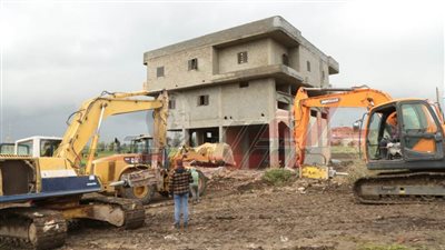 محافظ كفر الشيخ ومدير الأمن يقودان حملة مكبرة لإزالة التعديات على الأراضي الزراعية