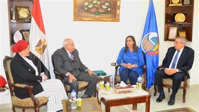 نائب محافظ البحيرة تستقبل رئيس قطاع السكان وتنظيم الأسرة