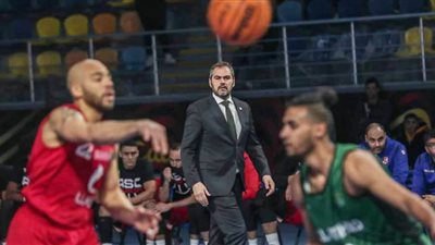 أوجستي بوش يقود سلة الأهلي أمام الاتحاد في إياب نصف نهائي المرتبط