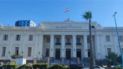 إحالة أوراق قبطان بحرى للمفتي لجلبه 3 حاويات أقراص مخدرة