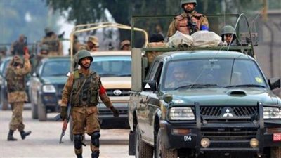 مقتل 4 مسلحين في تبادل إطلاق نار مع قوات أمنية غرب باكستان