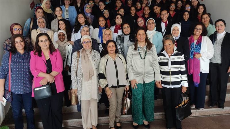 افتتاح فعاليات المنتدى