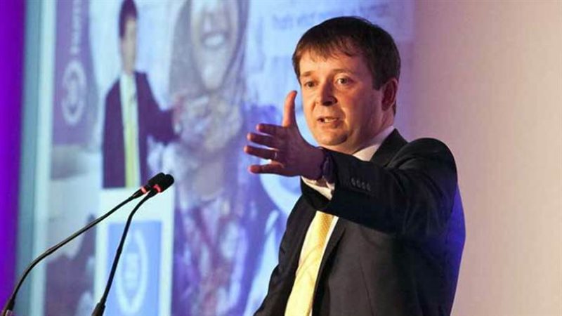 مدير المجلس كريس