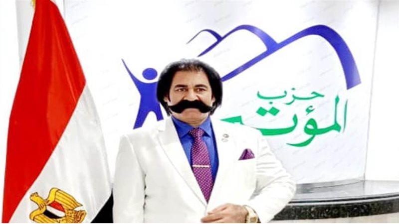 الدكتور أحمد منصور