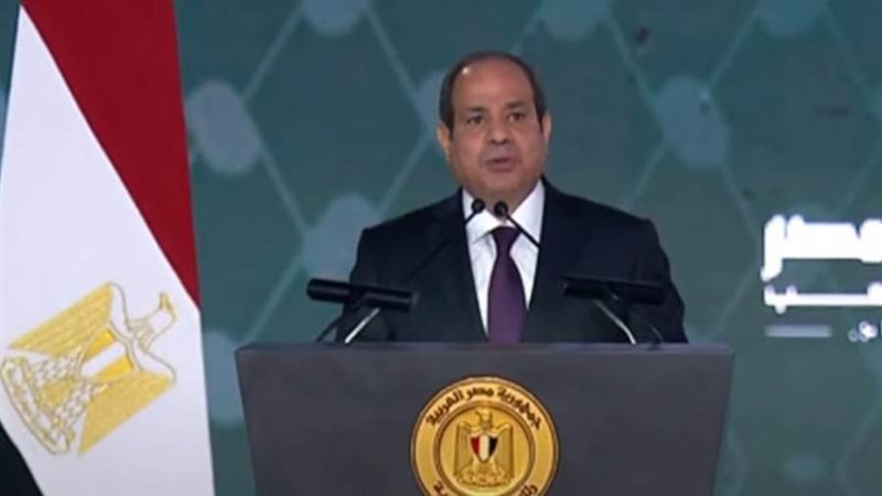 الرئيس خلال كلمته