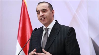 المستشار محمود فوزي: الرئيس السيسي جعل سيناء على رأس أولوياته نظرًا لأهميتها الاستراتيجية