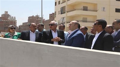 محافظ الجيزة يتفقد الحالة العامة للمحاور ويوجه بإزالة حالة بناء مخالف