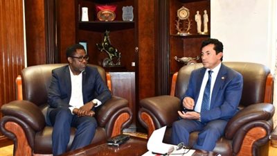 وزير الرياضة يبحث مع سكرتير الـ