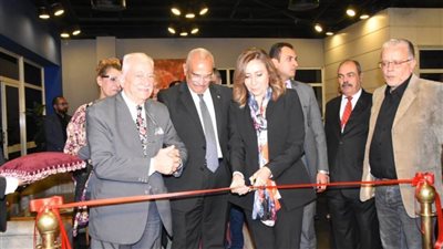 وزيرة الثقافة تفتتح معرض «العمارة الشعبية.. رؤى ومسيرة» بالهناجر